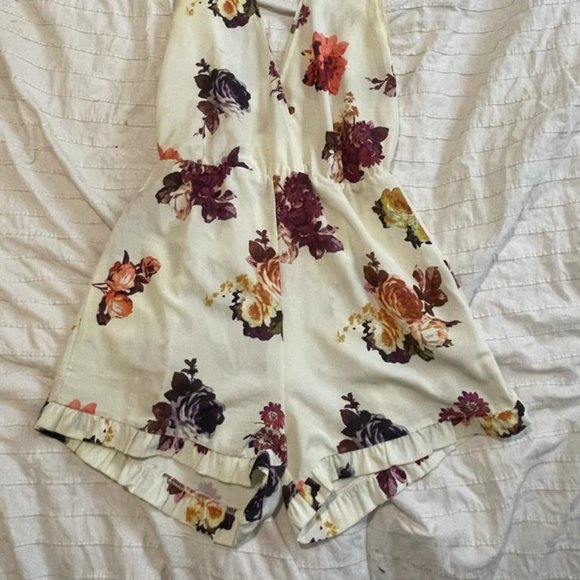 Floral romper - Picture 2 of 2